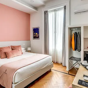 Le Angioine 2*, Napoli Italia